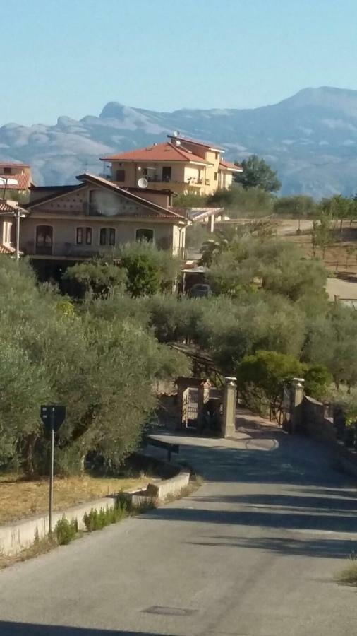 La Ginestra Hotel Castel San Lorenzo Exterior foto